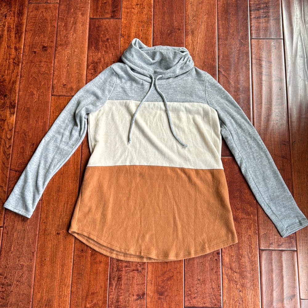 Colorblock Cowl Neck Pullover Top - Gray, Cream & Brown